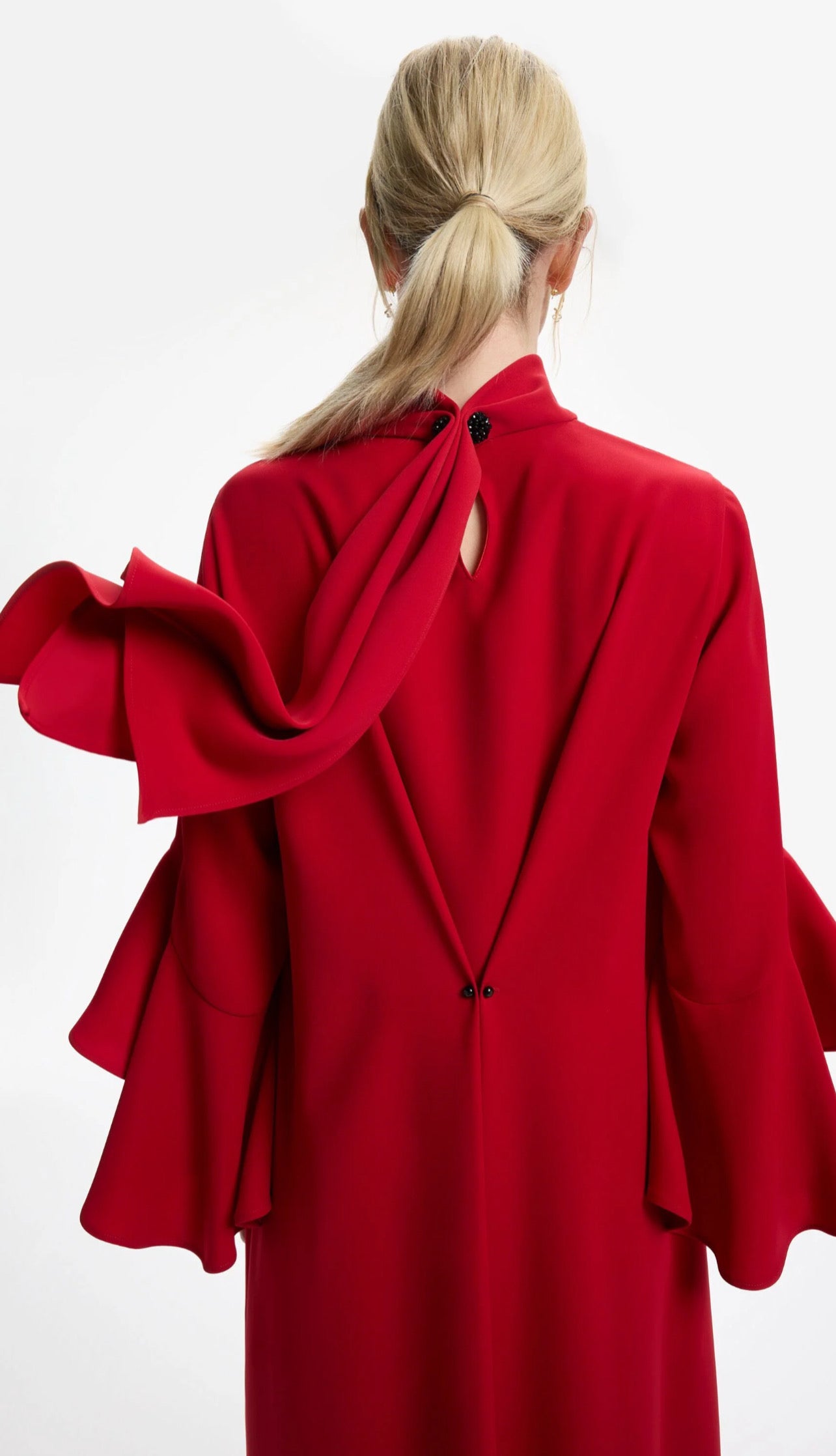 بدلة سي اتش