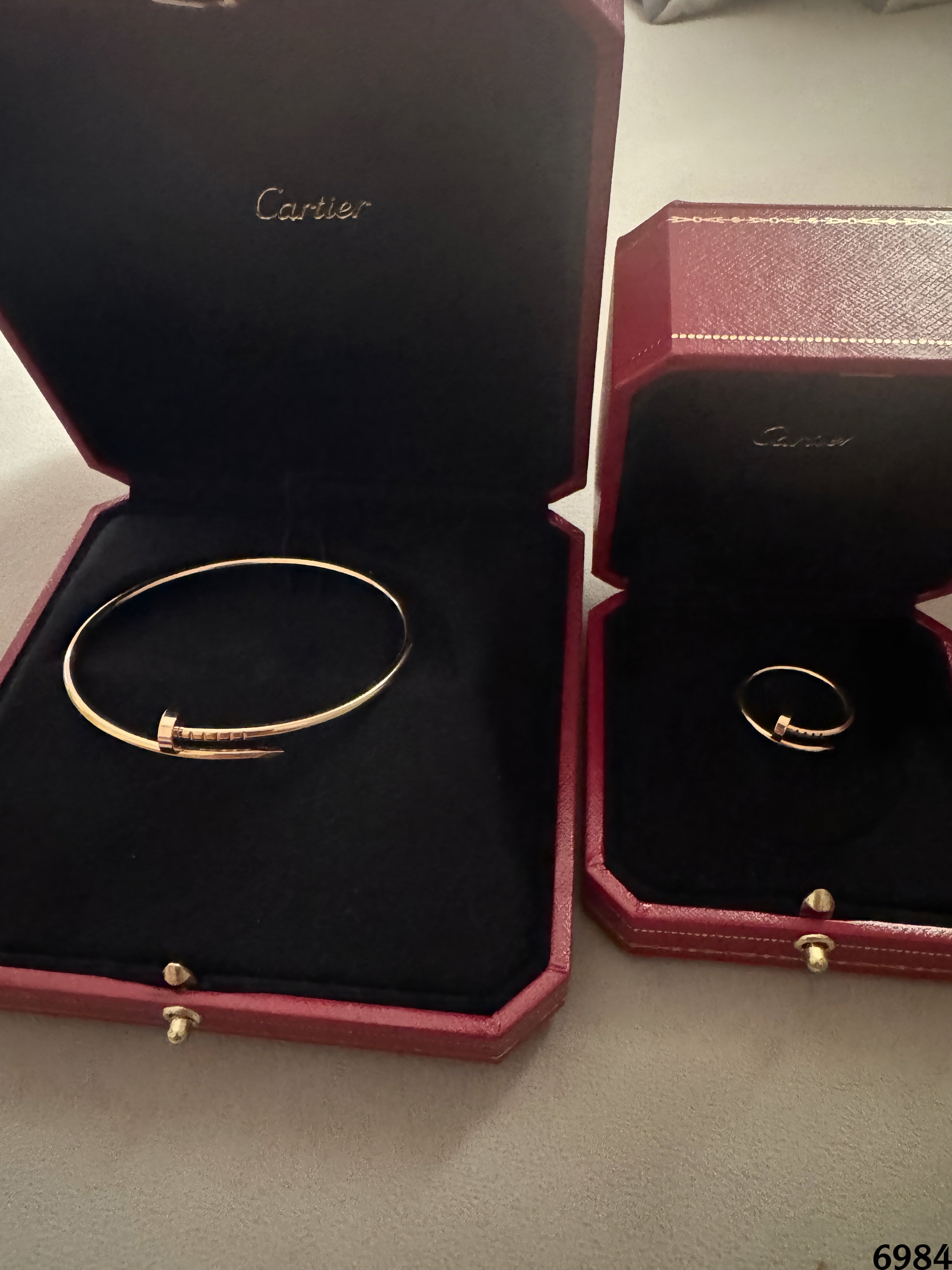 سواره وخاتم كارتييه