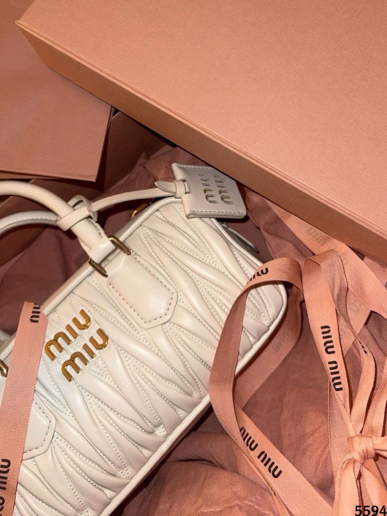 جنطة ميو ميو