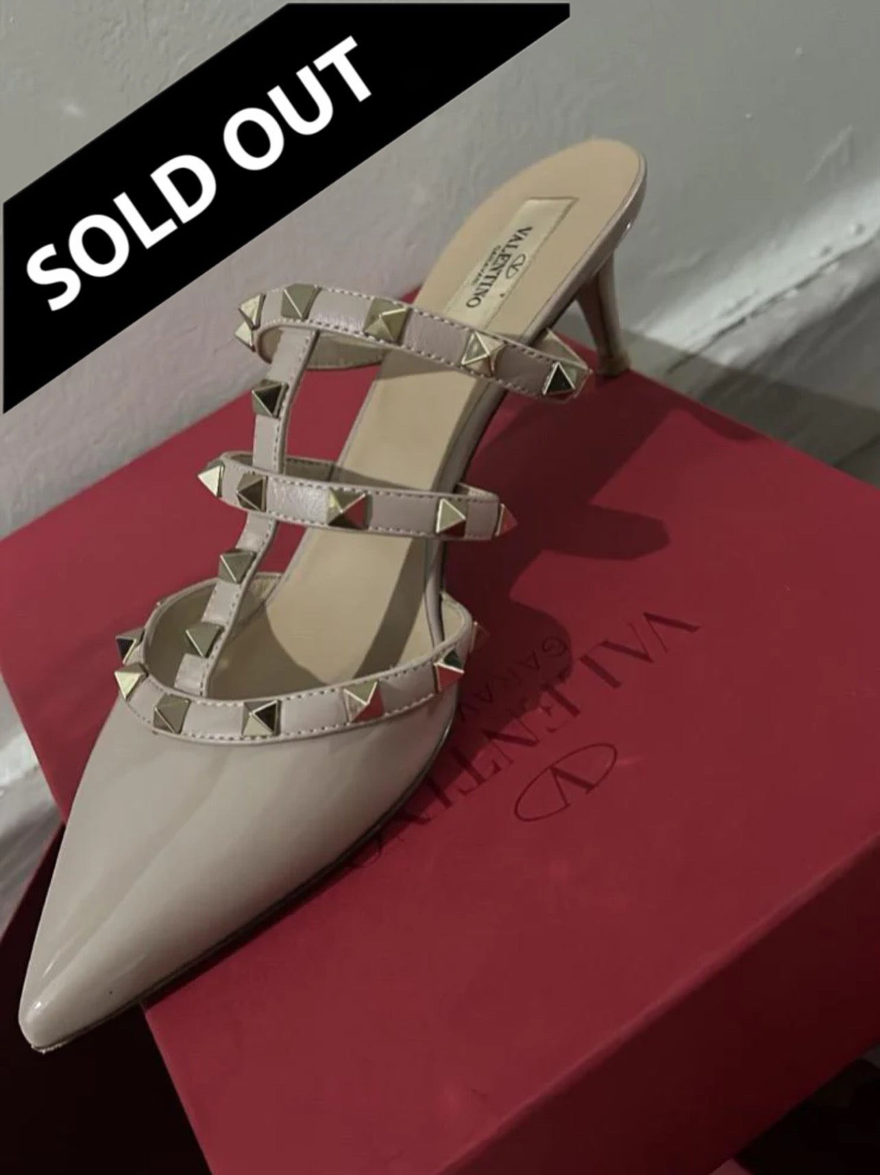 شوز فالنتينو