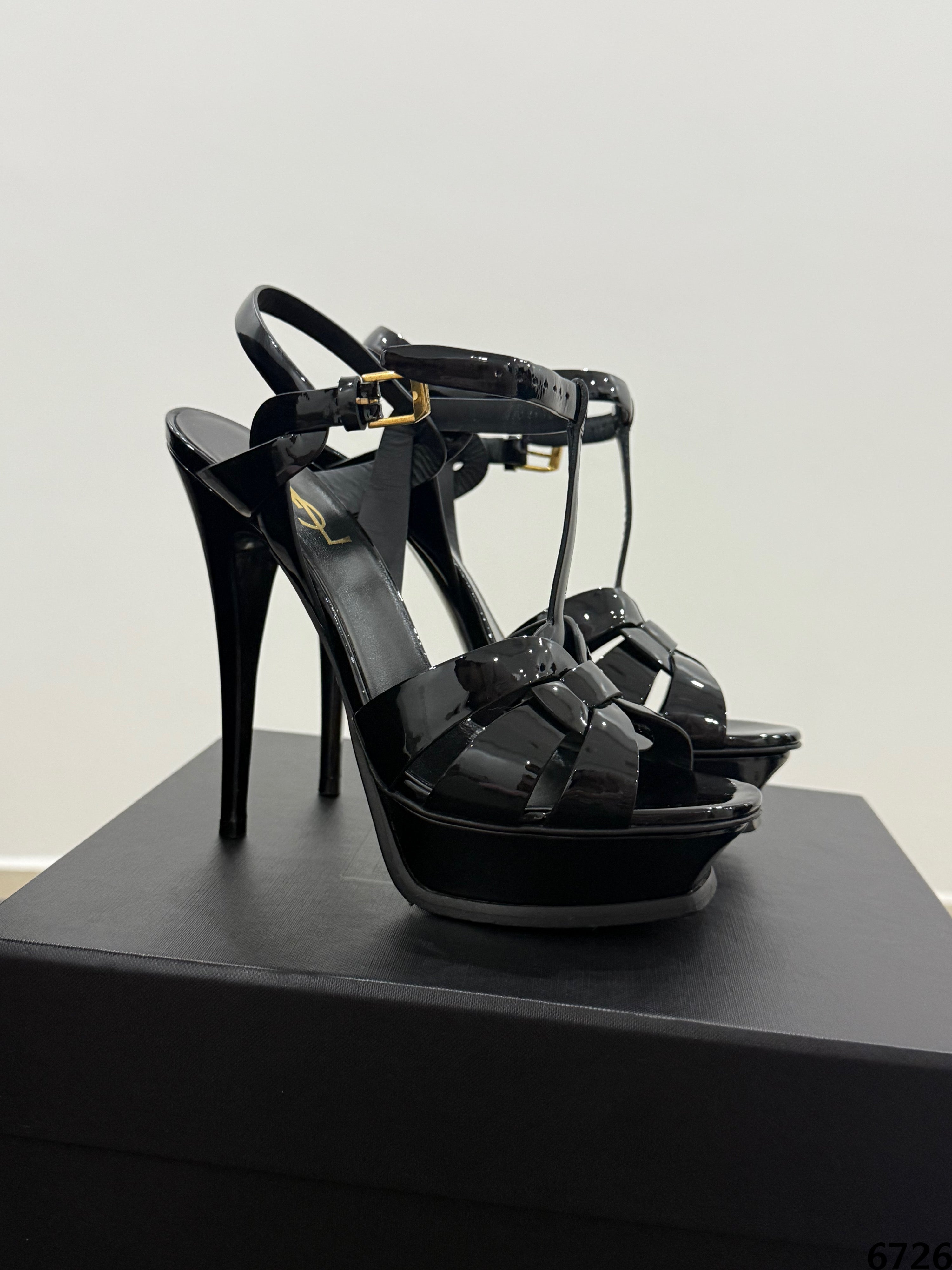 شوز سان لوران