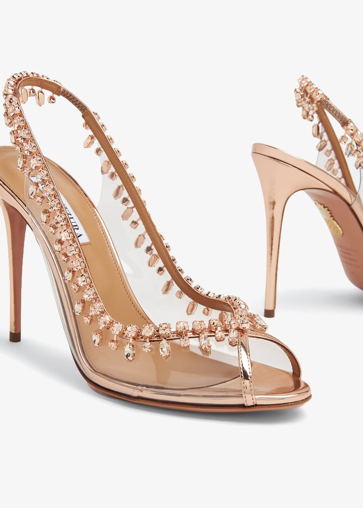 شوز اكوازورا