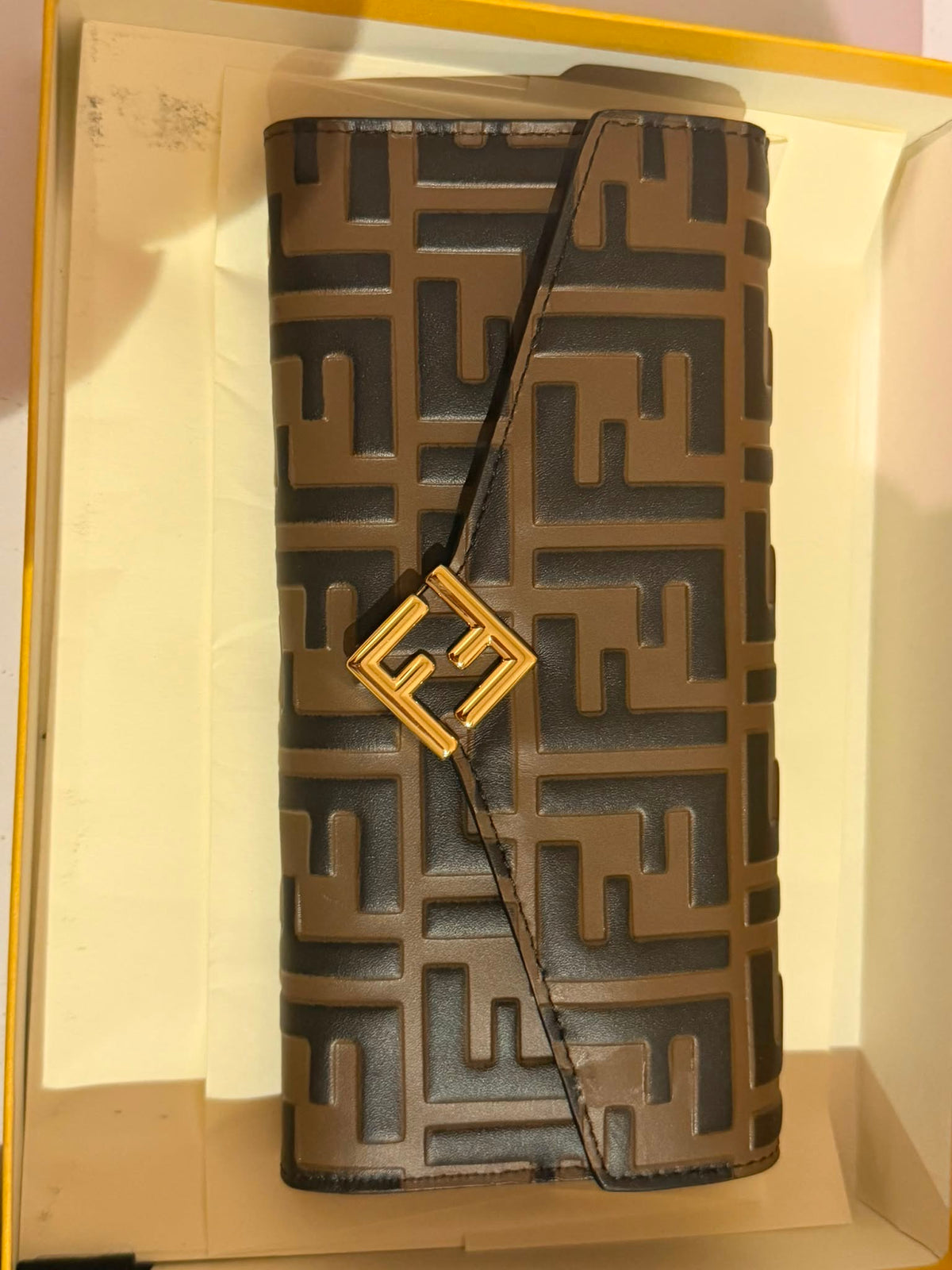 جنطه فندي