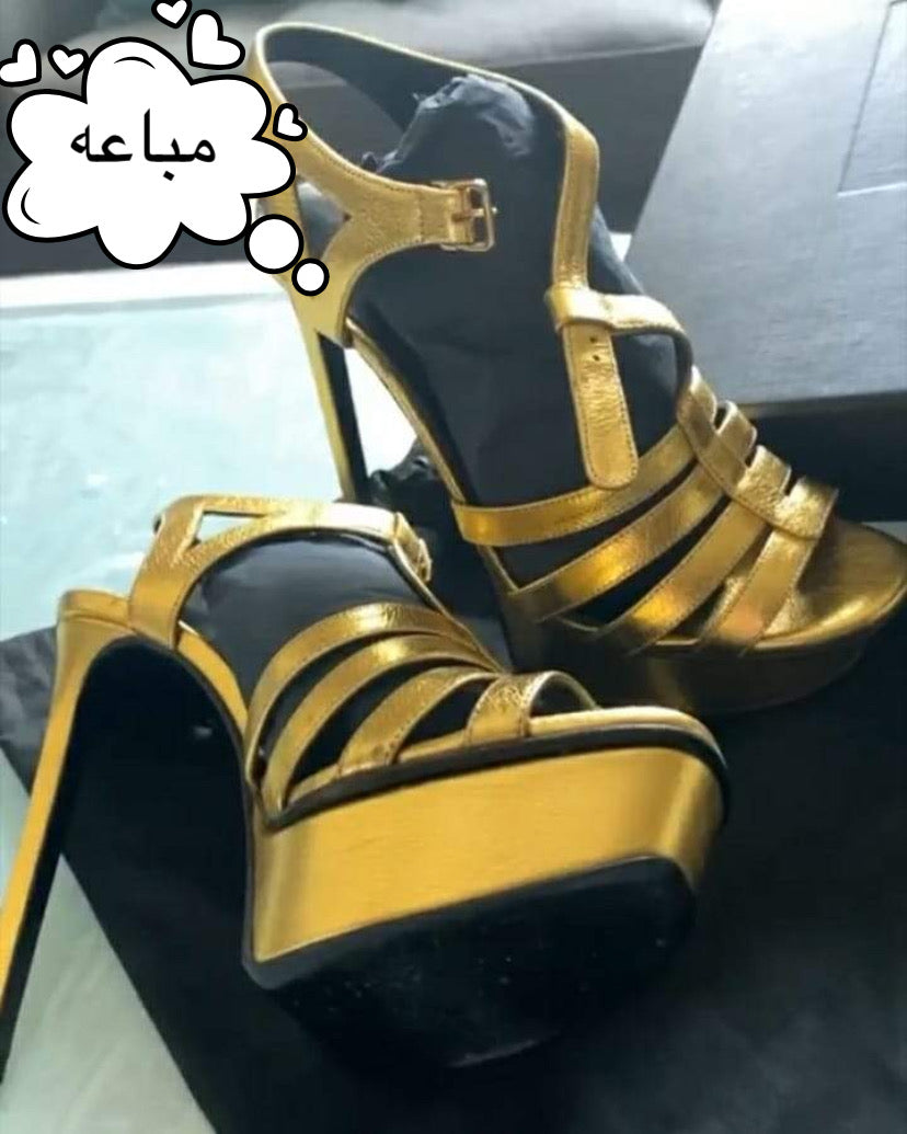 كعب سان لوران لون ذهبي قولد