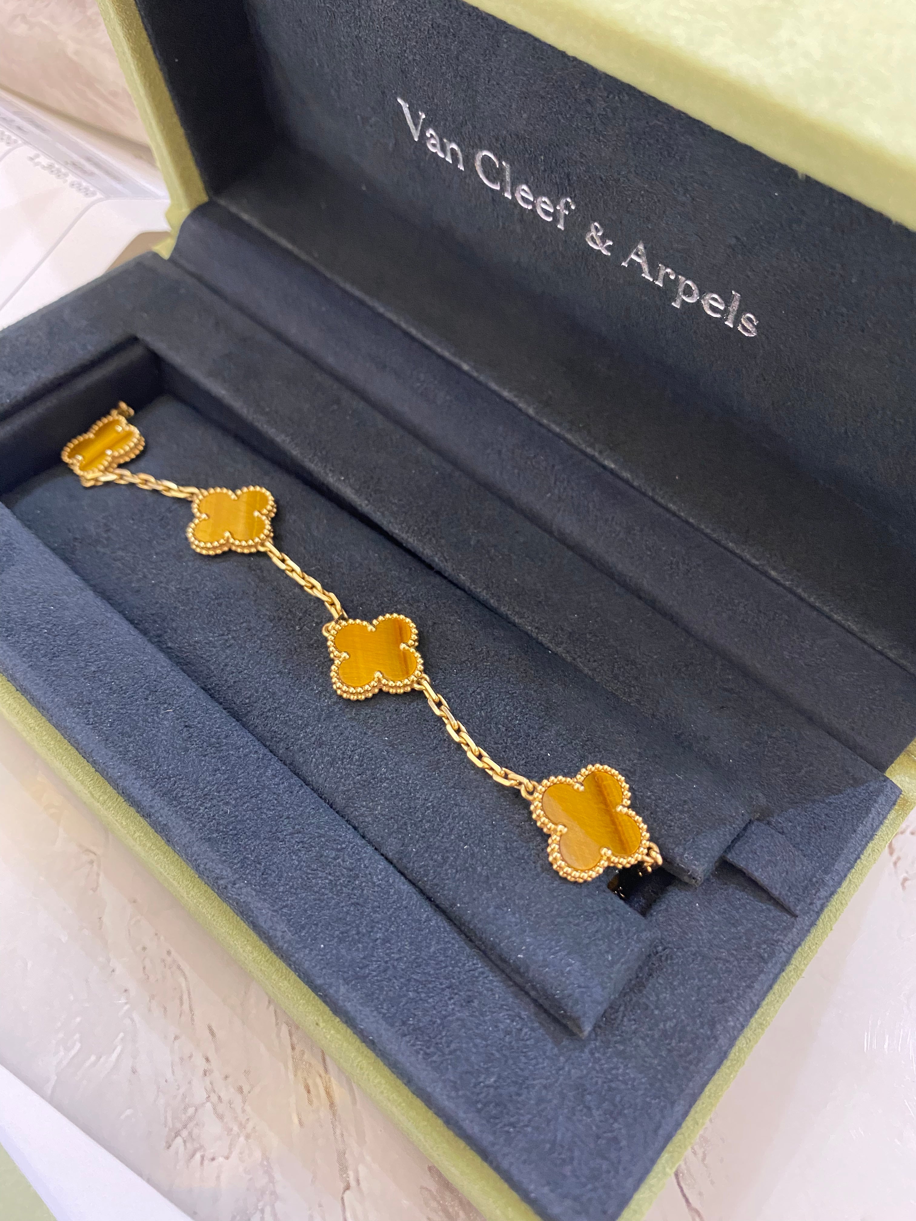 سوار فان كليف