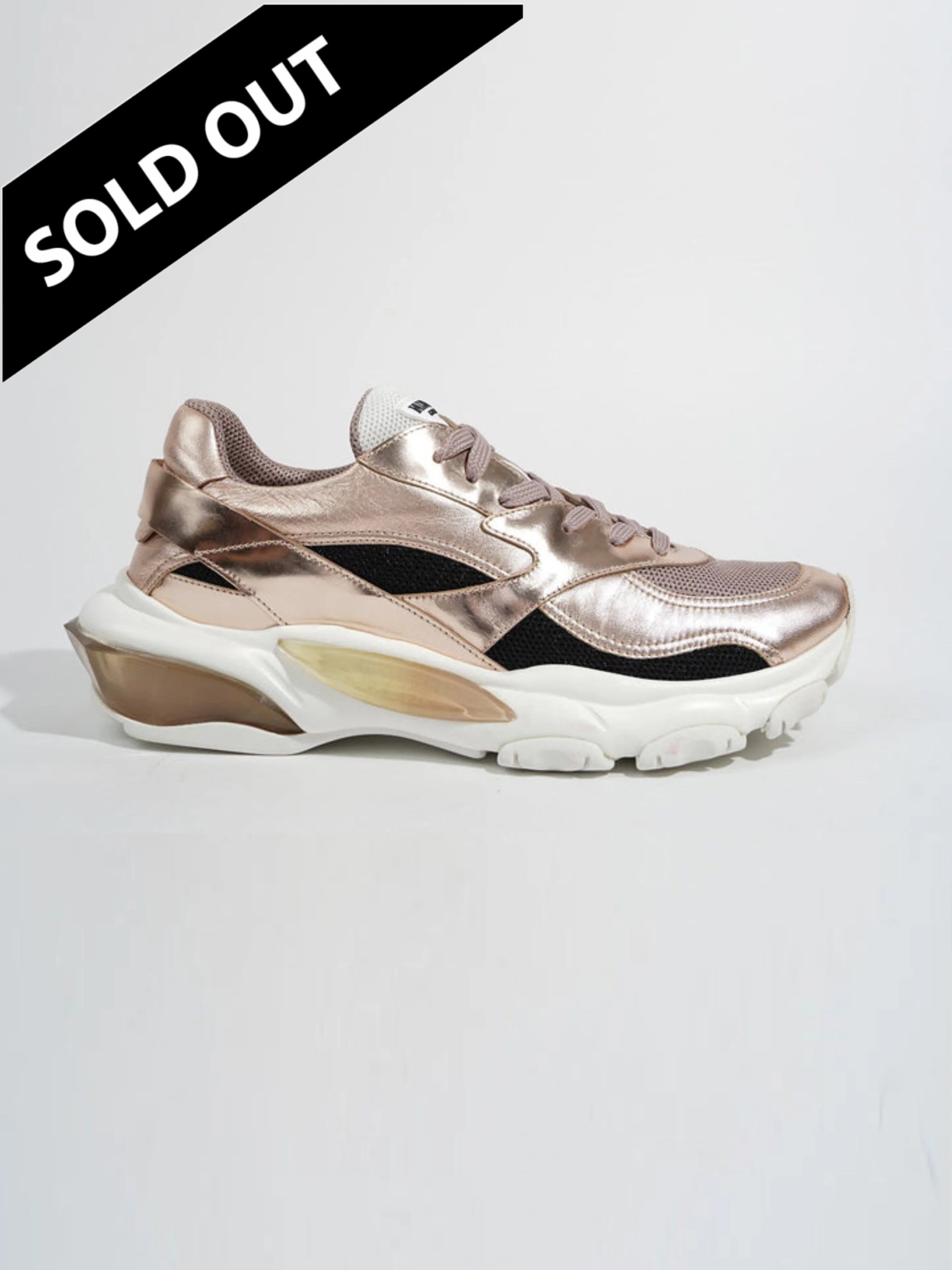 شوز فالنتينو