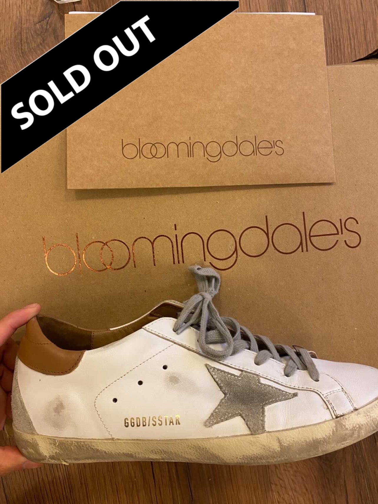 شوز غولدن غوس