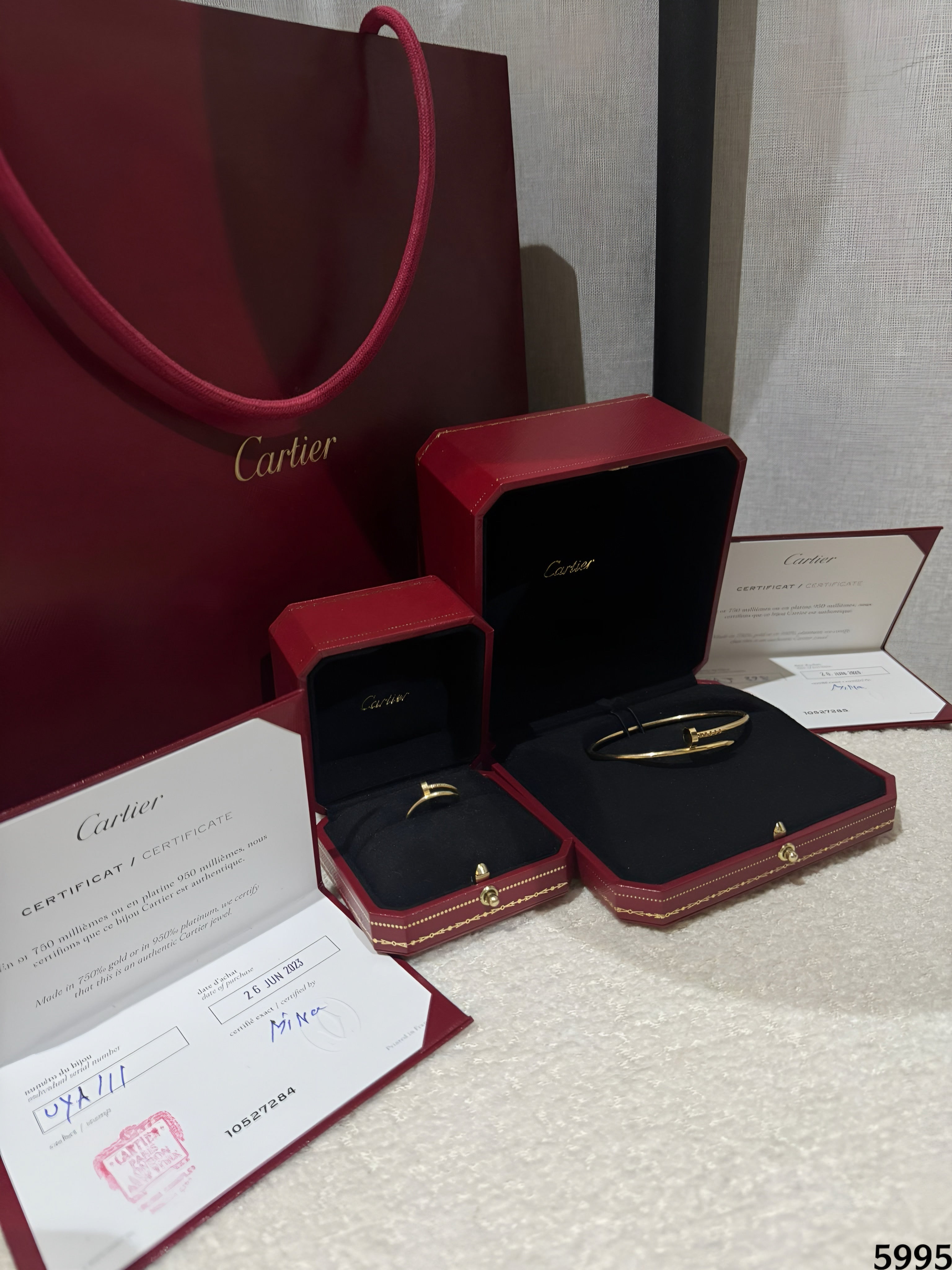 سواره وخاتم كارتييه