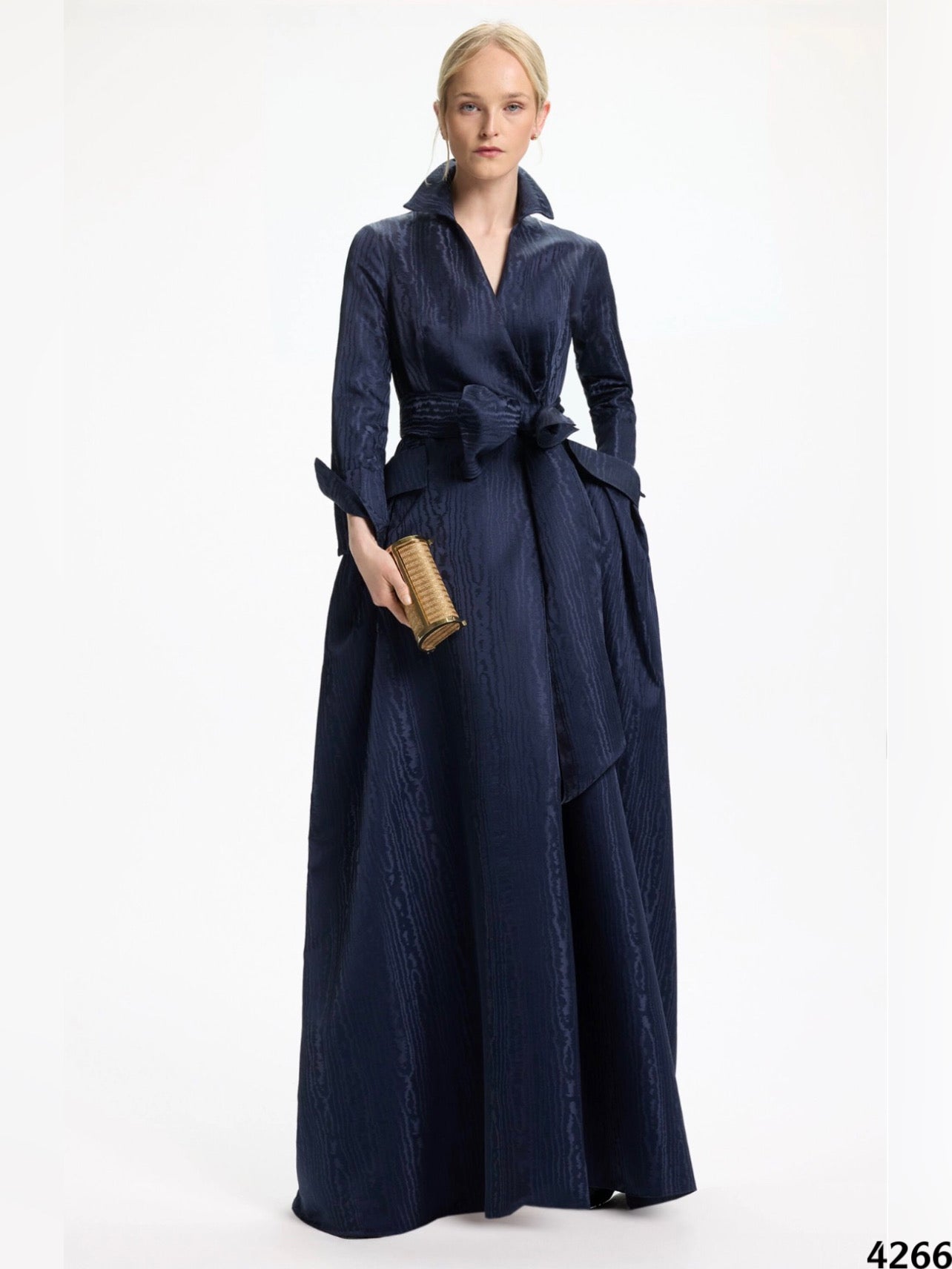 فستان سي اتش