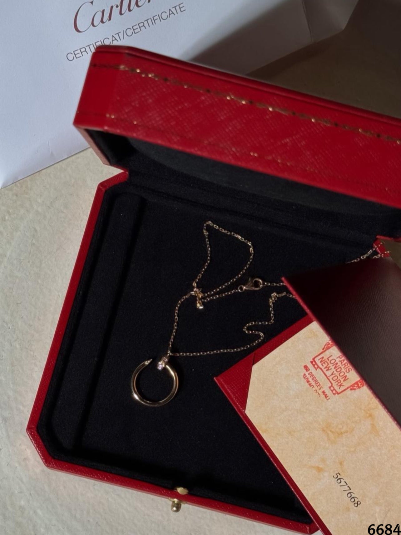 قلادة كارتييه