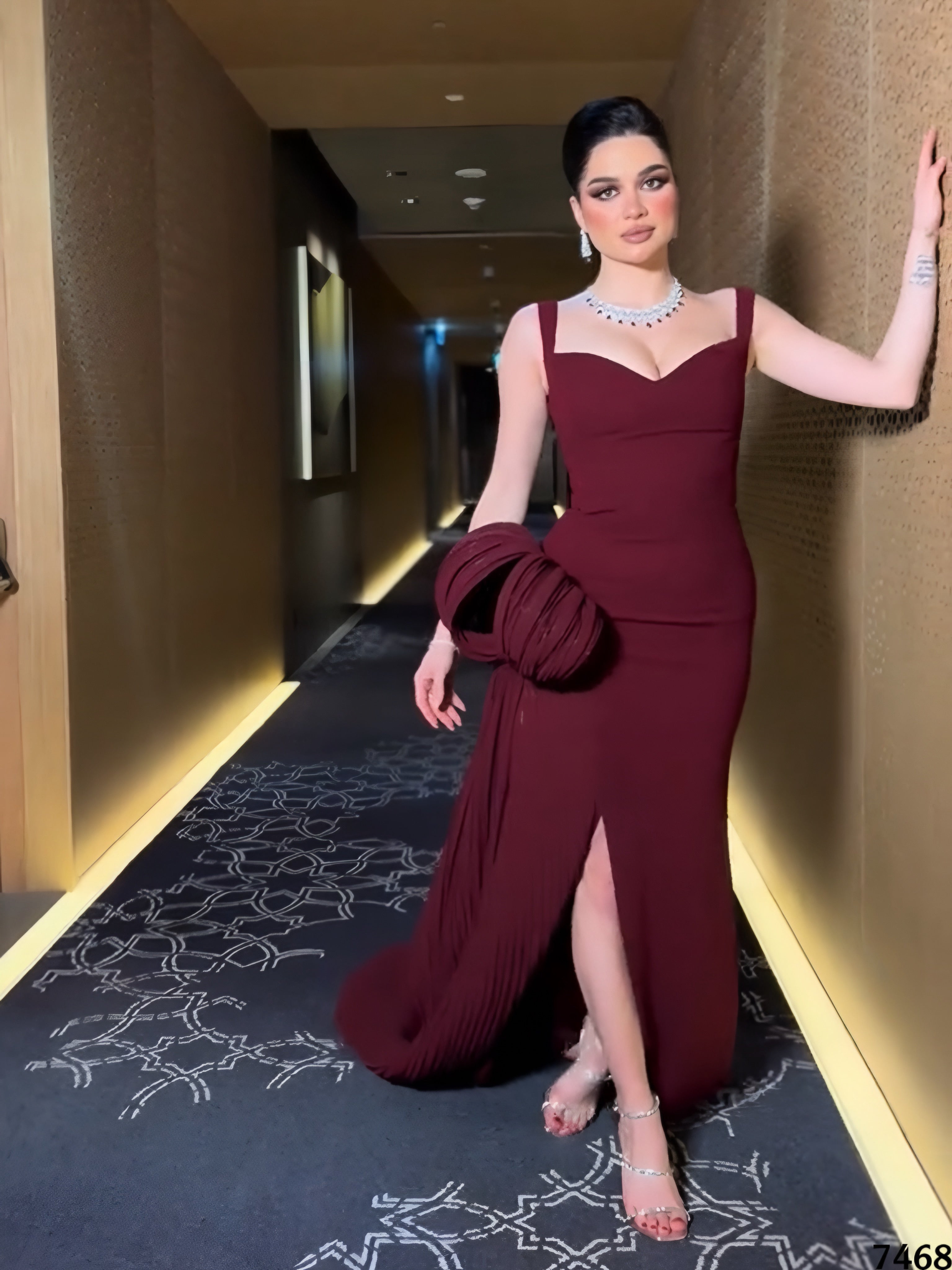 فستان سهره من المصممه نجوى الفضلي حالته ممتازة