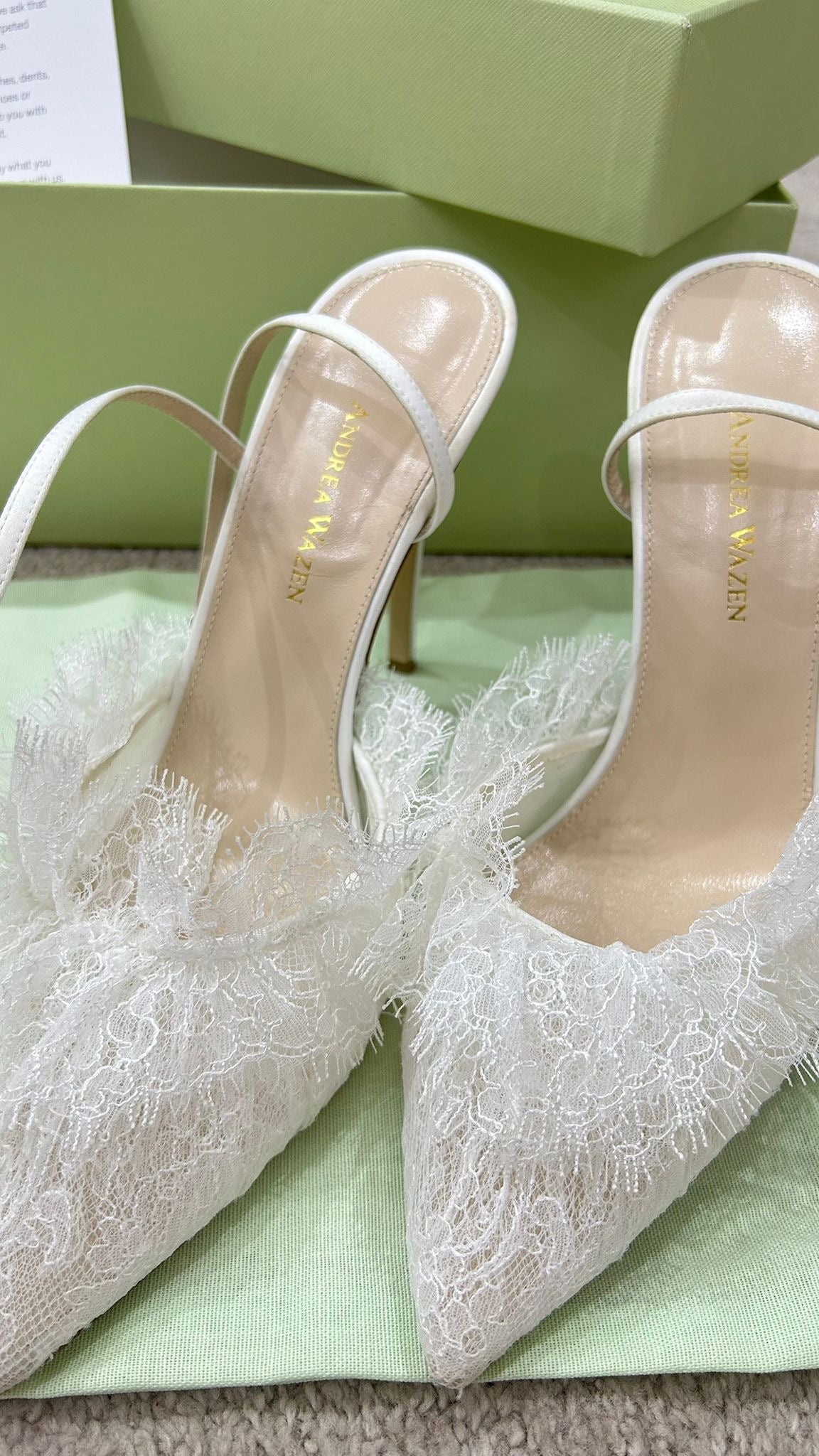 شوز اندريا وازن