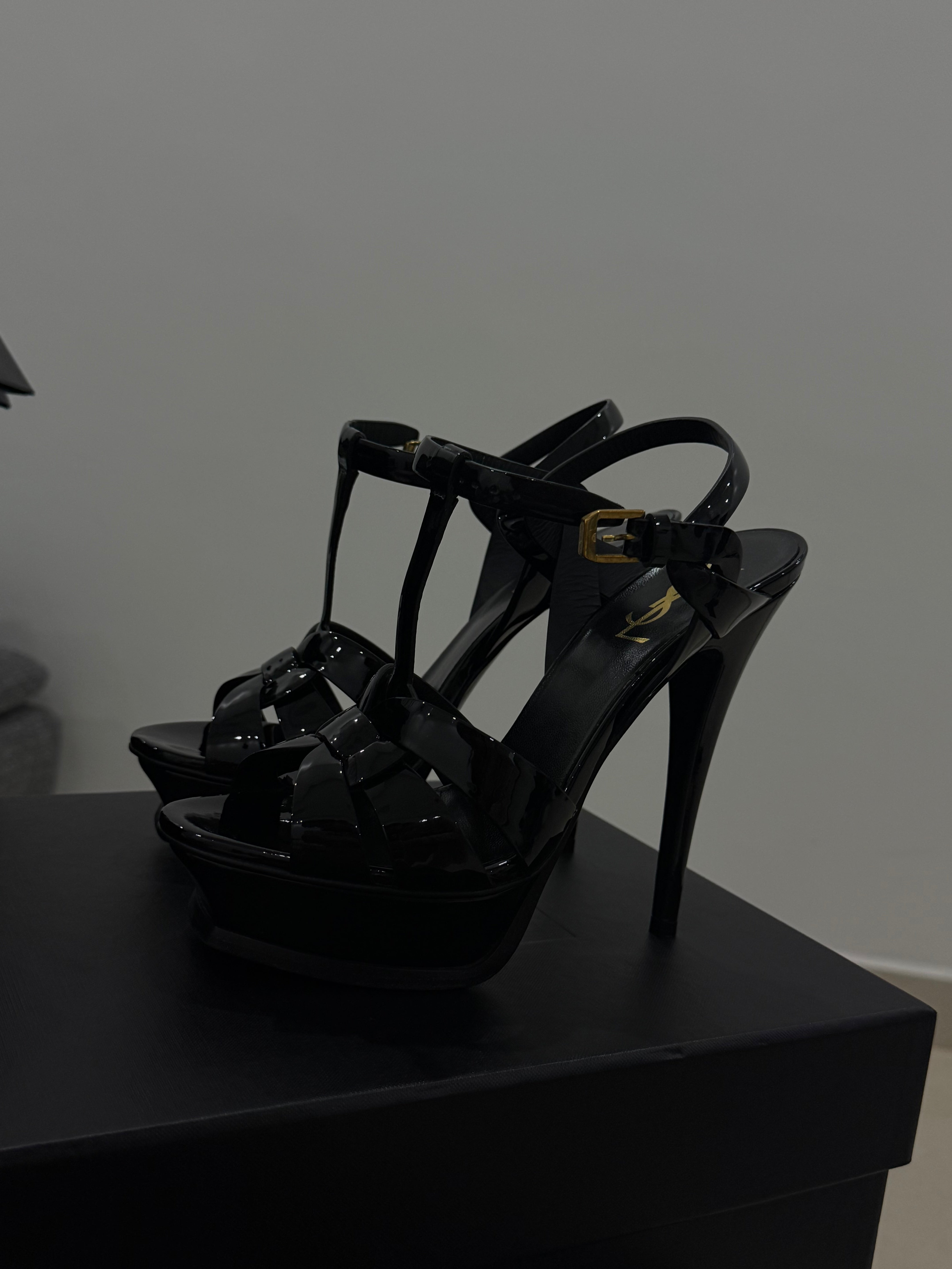 شوز سان لوران