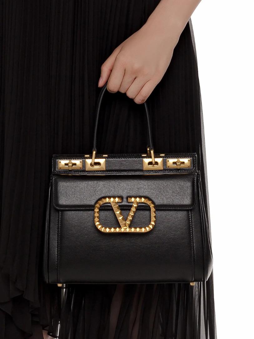 جنطة فالنتينو